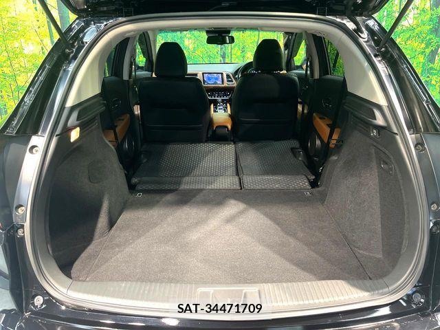 Honda VEZEL 2017-12 7061205-9