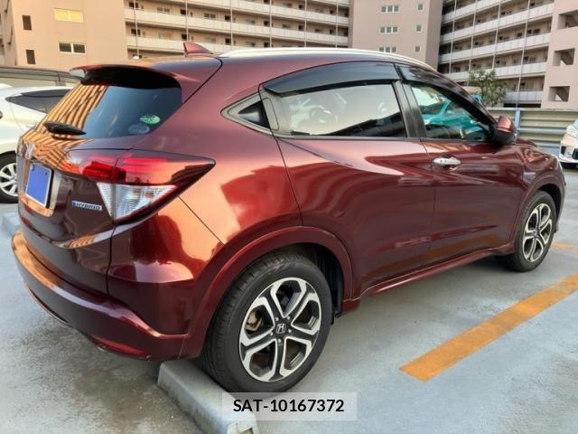 Honda VEZEL 2015-04 7061215-1