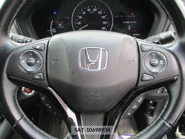 Honda VEZEL 2017-06 7061210-11