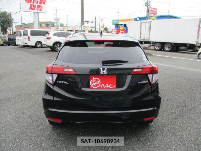 Honda VEZEL 2017-06 7061210-5
