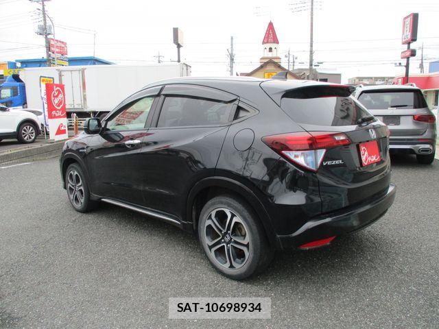Honda VEZEL 2017-06 7061210-6