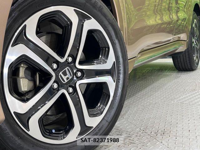 Honda VEZEL 2016-11 7226649-12