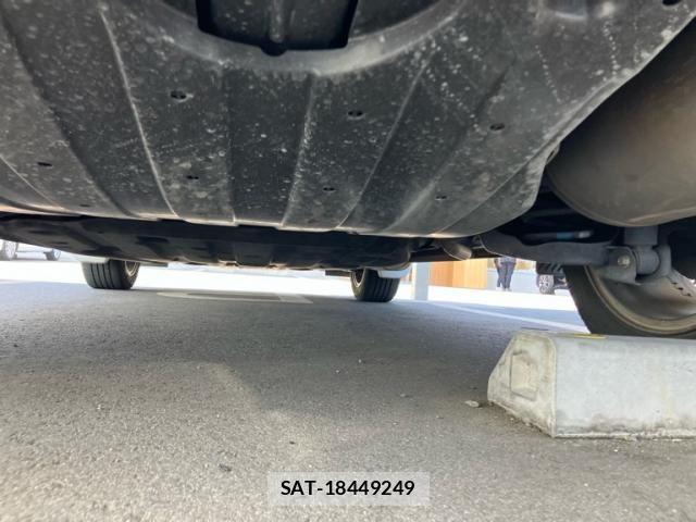 Honda VEZEL 2014-06 7226633-6