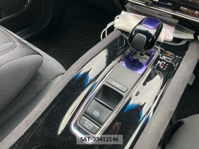 Honda VEZEL 2017-06 7226656-26