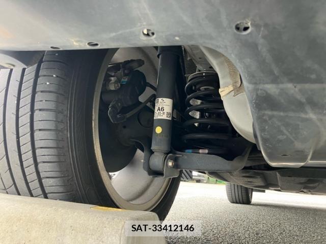 Honda VEZEL 2017-06 7226656-7