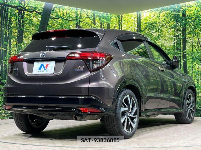 Honda VEZEL 2018-06 7226662-16