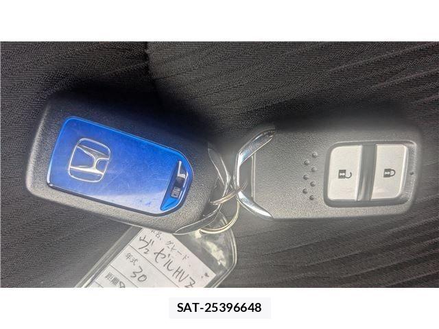 Honda VEZEL 2018-06 7226669-26
