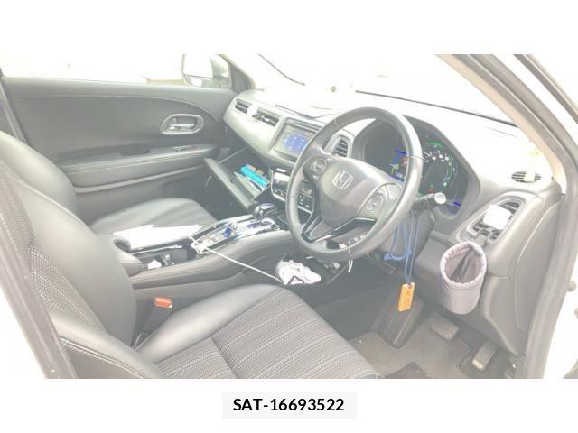 Honda VEZEL 2014-02 7226627-12