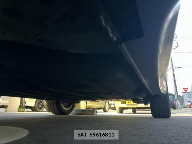 Honda VEZEL 2017-08 7226659-17