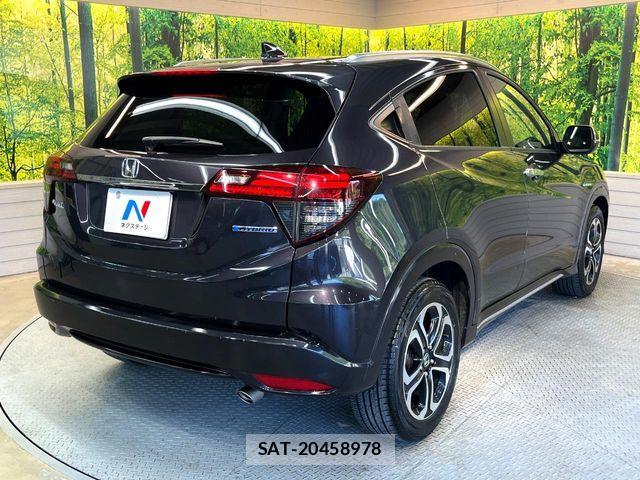 Honda VEZEL 2018-04 7226664-16