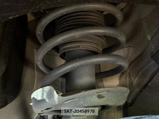 Honda VEZEL 2018-04 7226664-19