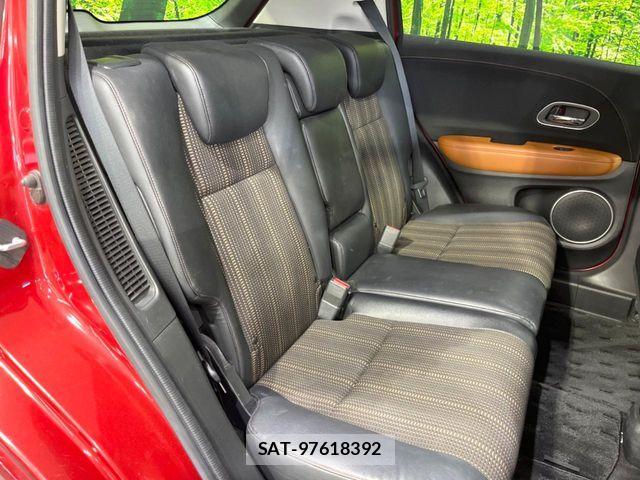 Honda VEZEL 2017-04 7226653-8