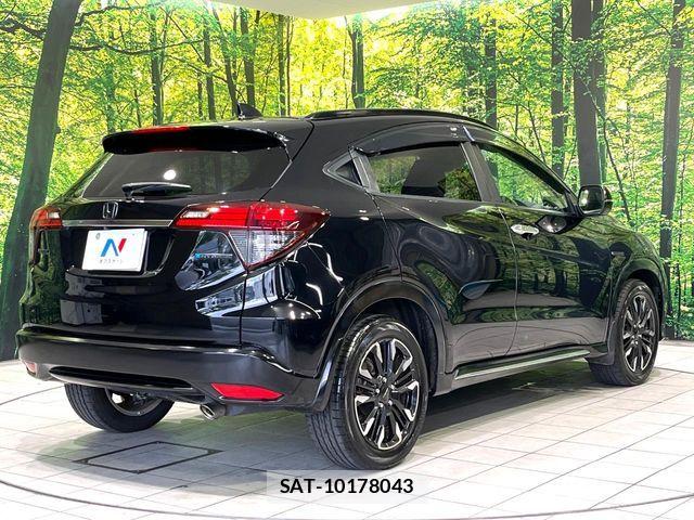 Honda VEZEL 2018-05 7226661-16