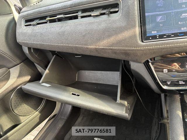 Honda VEZEL 2017-06 7217289-10