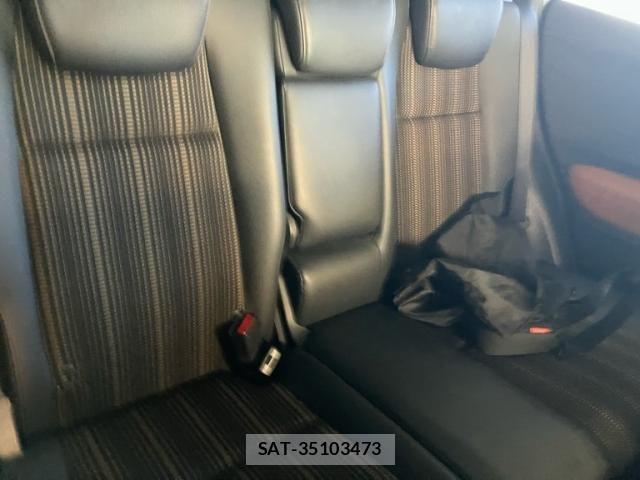 Honda VEZEL 2017-06 7226654-16