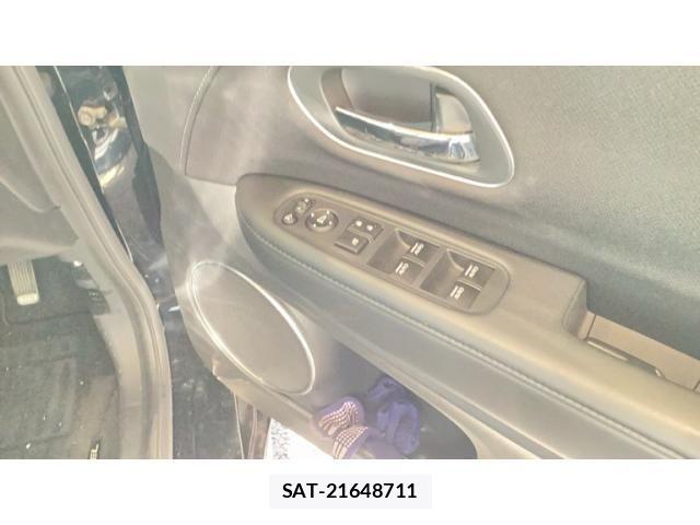 Honda VEZEL 2018-03 7252729-9