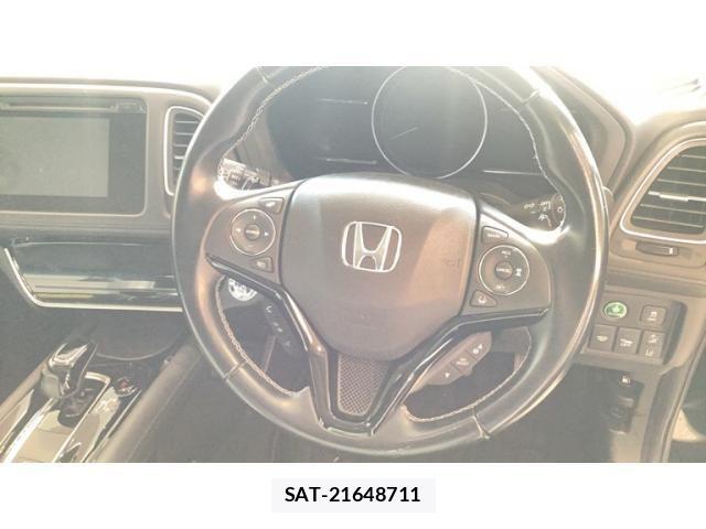 Honda VEZEL 2018-03 7252729-11