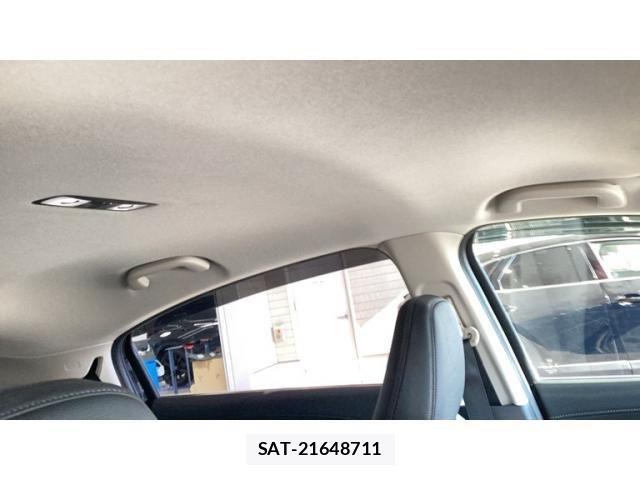 Honda VEZEL 2018-03 7252729-15