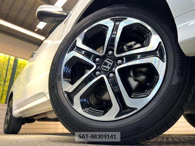 Honda VEZEL 2015-07 7252732-12
