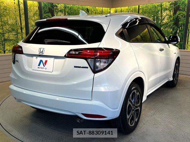 Honda VEZEL 2015-07 7252732-16