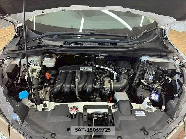 Honda VEZEL 2018-11 7250319-17