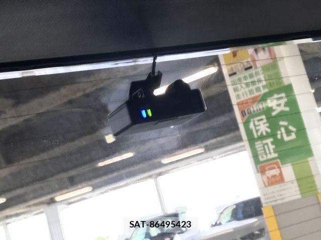 Honda VEZEL 2019-06 7252730-25