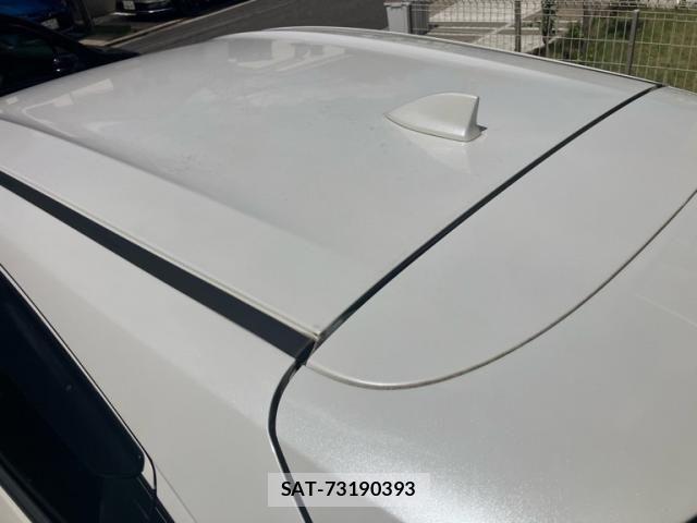 Honda VEZEL 2018-06 7252731-11