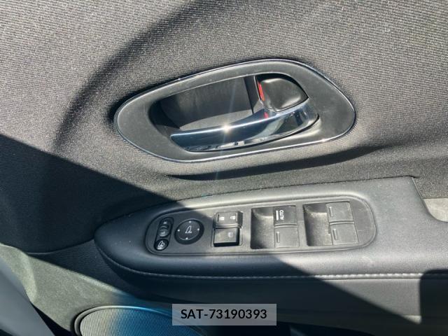 Honda VEZEL 2018-06 7252731-14