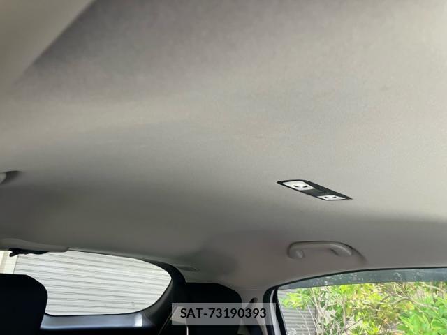 Honda VEZEL 2018-06 7252731-17