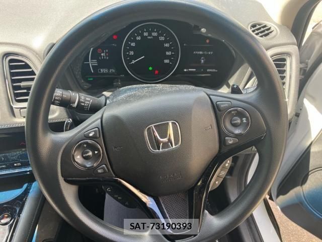Honda VEZEL 2018-06 7252731-19