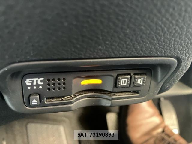 Honda VEZEL 2018-06 7252731-24