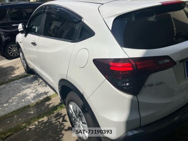 Honda VEZEL 2018-06 7252731-4