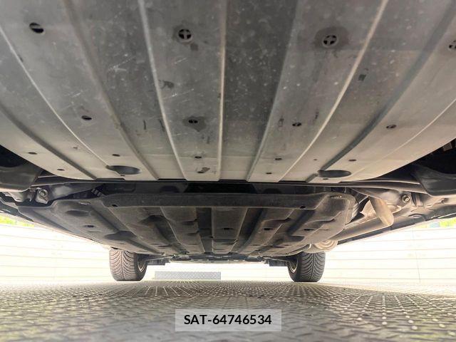 Honda VEZEL 2017-03 7272668-18