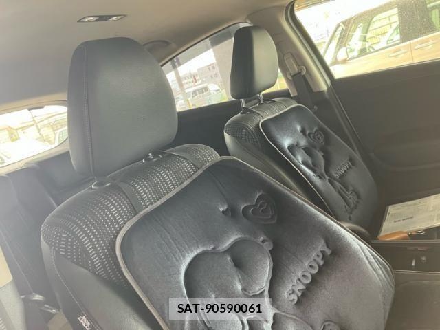 Honda VEZEL 2015-09 7261882-14