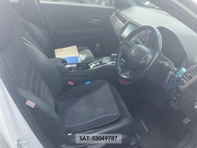 Honda VEZEL 2018-02 7330943-15