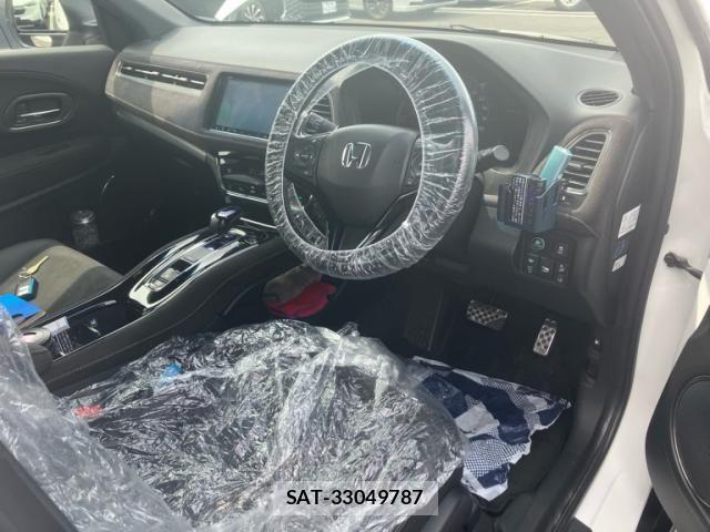 Honda VEZEL 2018-02 7330943-16