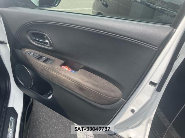 Honda VEZEL 2018-02 7330943-17