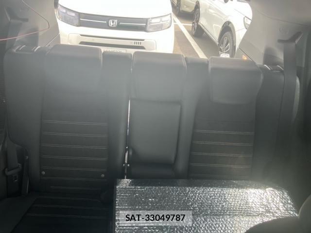 Honda VEZEL 2018-02 7330943-27
