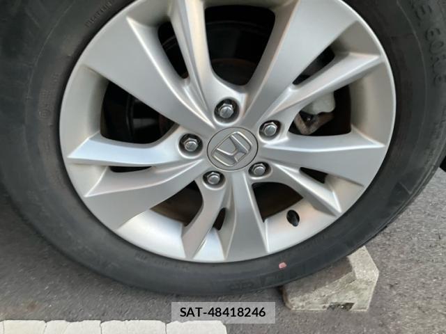 Honda VEZEL 2016-06 7330945-10