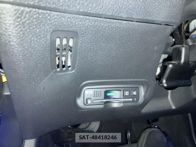 Honda VEZEL 2016-06 7330945-21