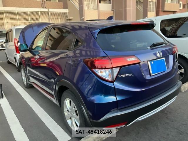 Honda VEZEL 2016-06 7330945-6