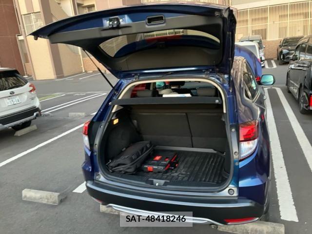 Honda VEZEL 2016-06 7330945-7
