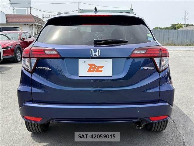 Honda VEZEL 2017-06 7330944-13