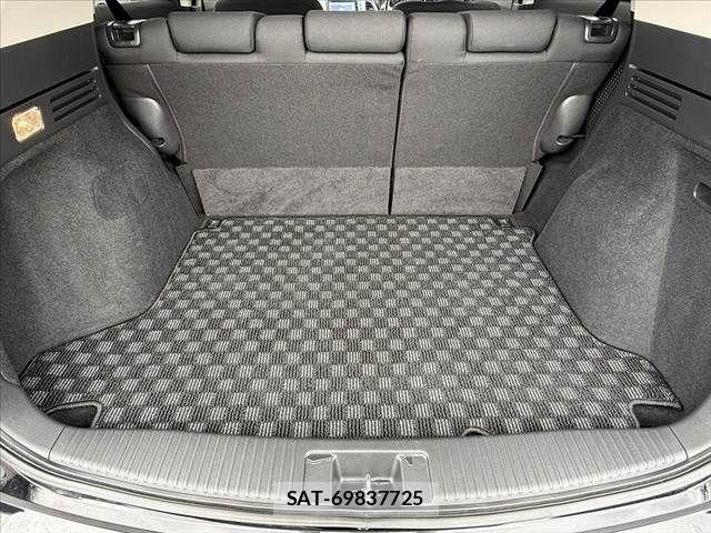 Honda VEZEL 2015-06 7330948-19