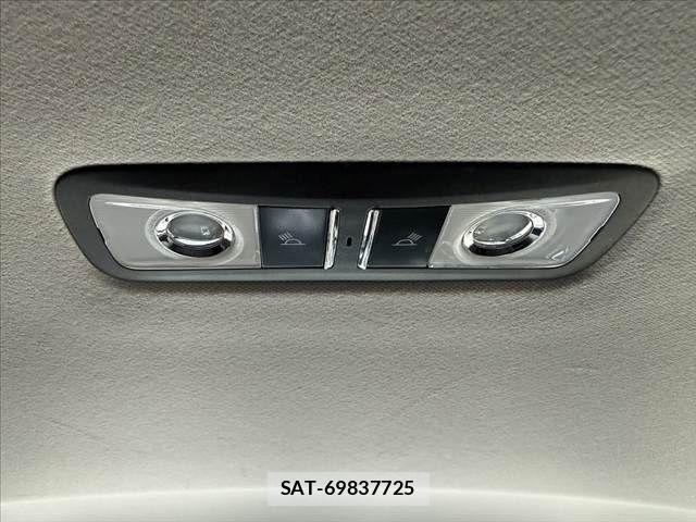 Honda VEZEL 2015-06 7330948-22