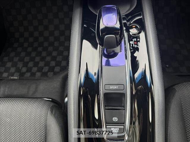 Honda VEZEL 2015-06 7330948-24