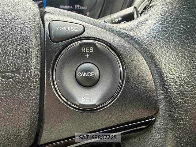 Honda VEZEL 2015-06 7330948-27
