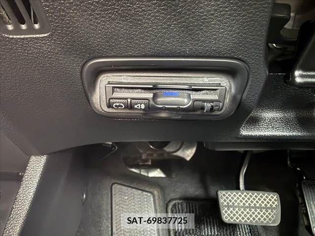 Honda VEZEL 2015-06 7330948-4