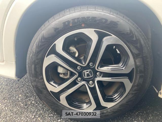 Honda VEZEL 2014-01 7360324-9