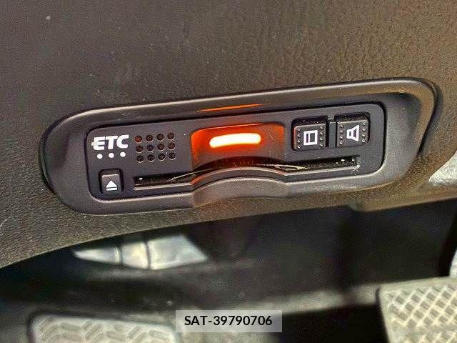Honda VEZEL 2018-09 7360314-9